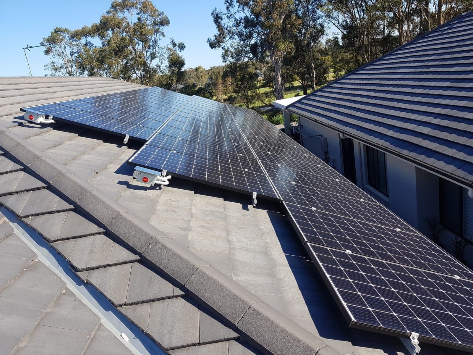 How can I install solar panels at home? Aussie Backpack